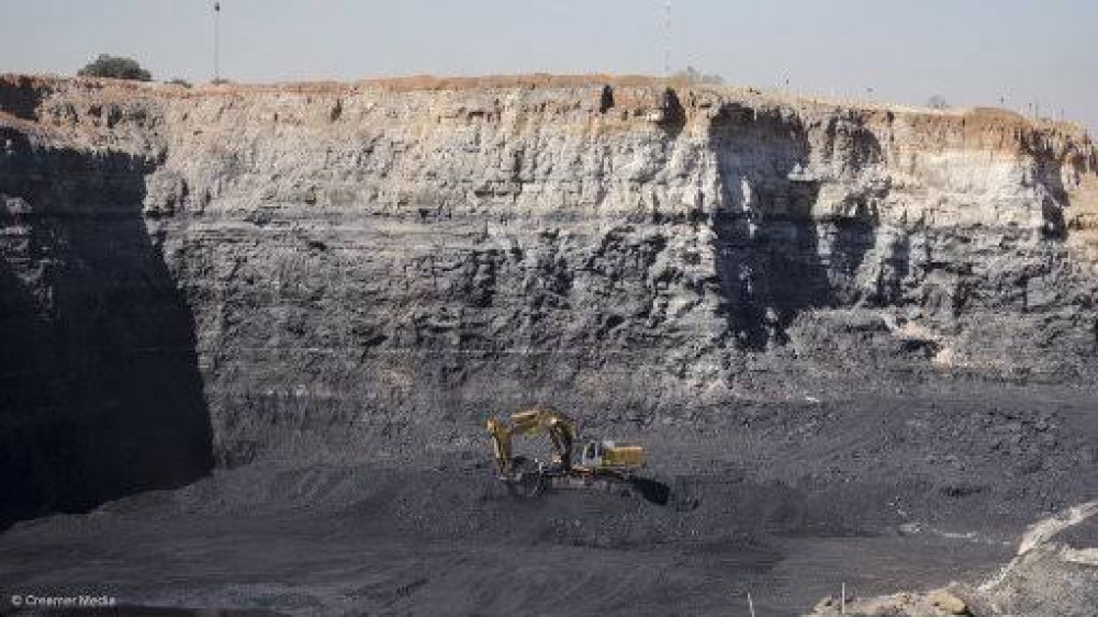 Salungano, Renowned Coal Company Rebounds, Forecasts Stronger Full-year Earnings